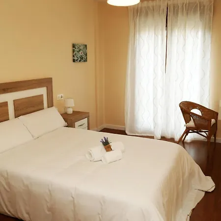 Apartamento Turistico Puente P4 Bajo C *